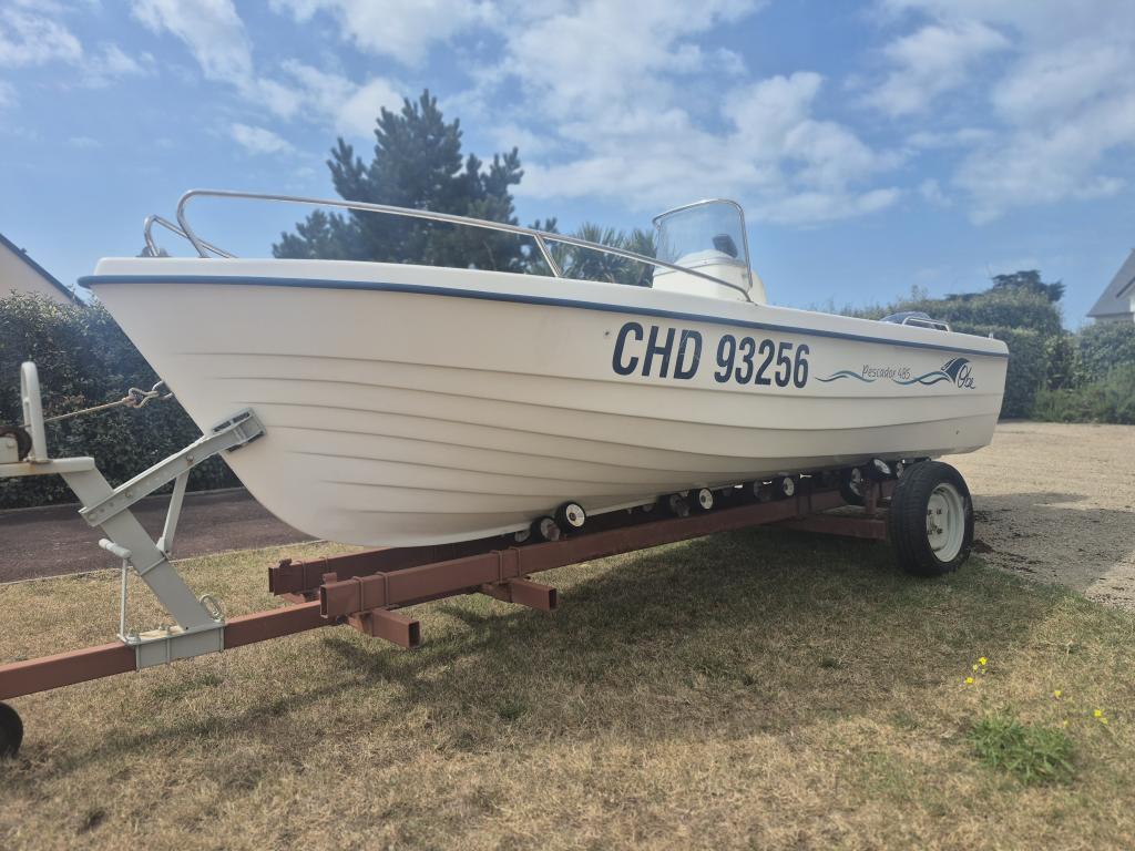 vendu avec chariot de mise � l'eau